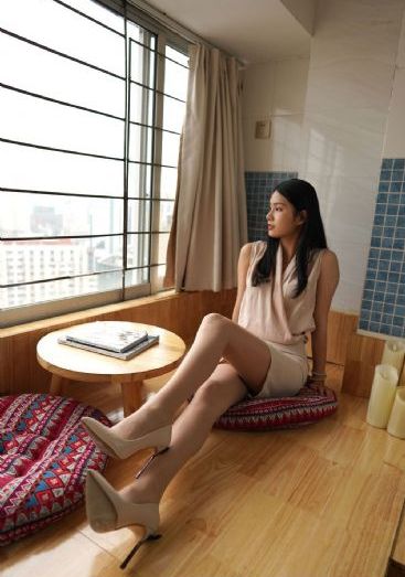领导是坐在车里哪个位置_琪琪电影国产在线观看