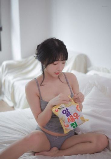 周妍希大尺度裸体艺术写真_剧情片全集在线观看