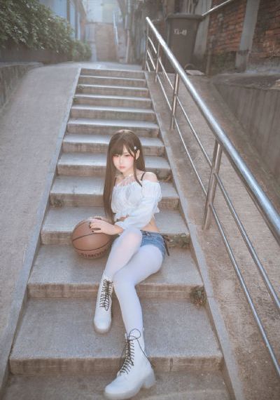 老阿姨哔哩哔哩b站最新版本_成人直接看